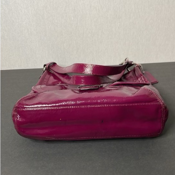 Coach shoulder or crossbody bag - Picture 9 of 14